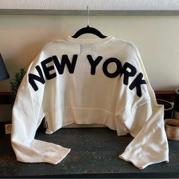 Spirit Jersey New York cream top NWT - Picture 2 of 8